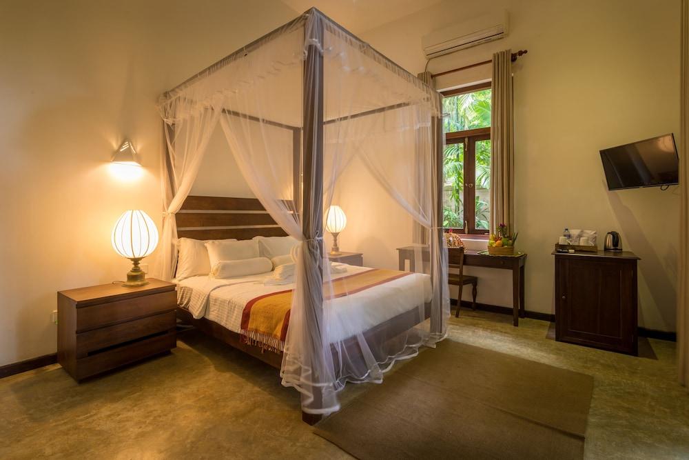 Roman Lake Ayurveda Boutique Resort - Level 1 Certified Ахунгалла Экстерьер фото
