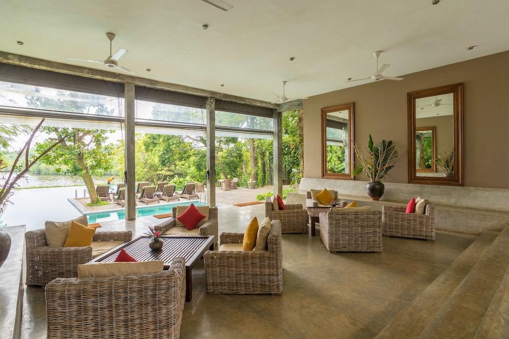Roman Lake Ayurveda Boutique Resort - Level 1 Certified Ахунгалла Экстерьер фото
